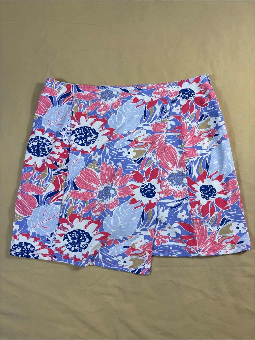 NWT Sunsets & Sweet Tea "Anywhere" Skort Blue Haven Floral Moisture Wicking Sz 8